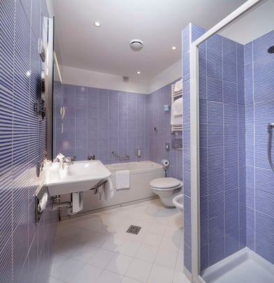 Junior Suite - bathroom