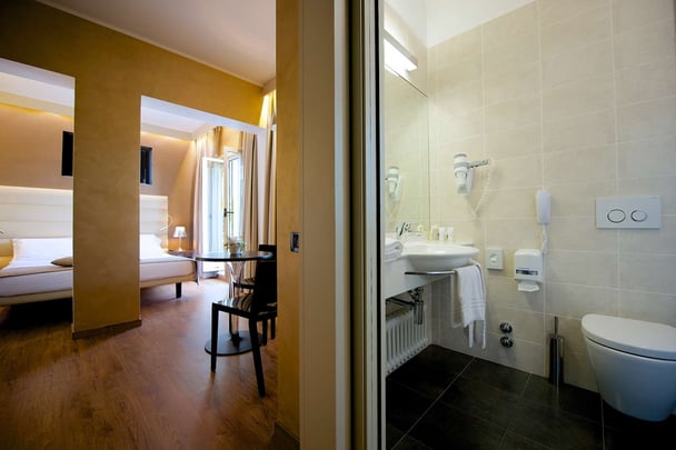 Superior Queen Bed Guest Room