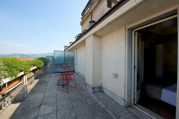 Superior Queen Bed Guest Room