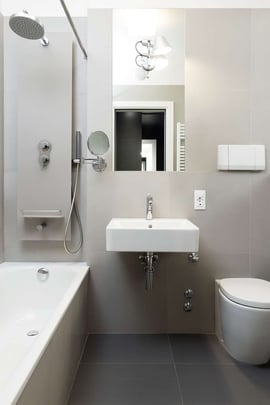 Bathroom with bathtube - Comfort Room