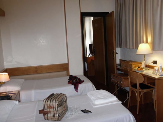 Family room 1 letto king 2 letti singoli comunicante