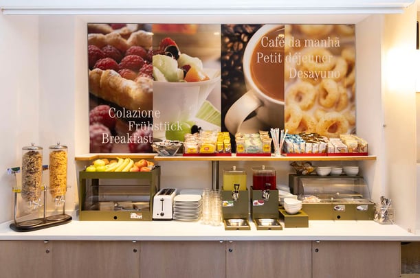 BREAKFAST DISPENSER BUFFET