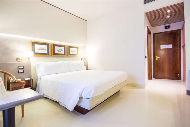 Guest Queen comfort Bedroom