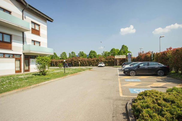 Best Western Hotel Modena District exterior view