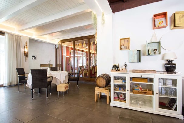 restaurant new cellar room