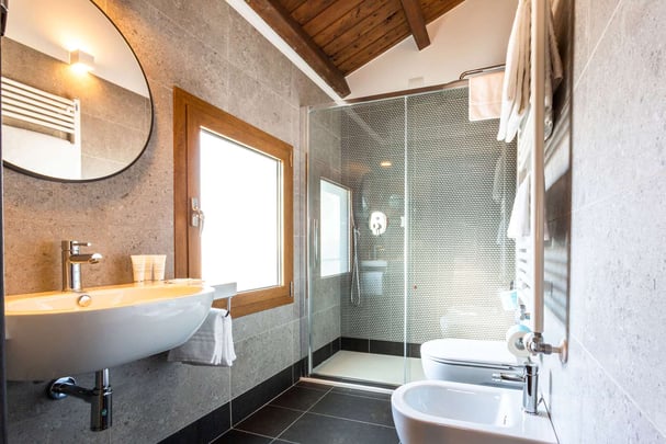 Bathroom Superior - Shower