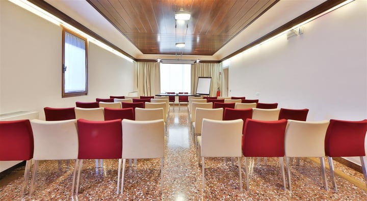 Meeting Room - Giorgione