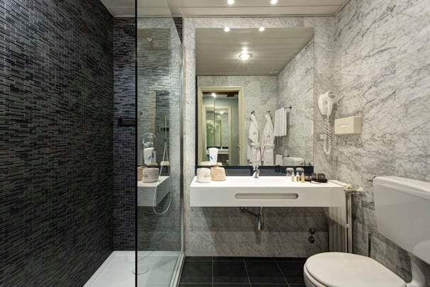 BW CTC Hotel Verona Room Executive Room Bathroom