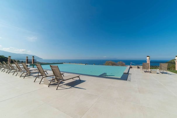 Panoramic Swimming Pool