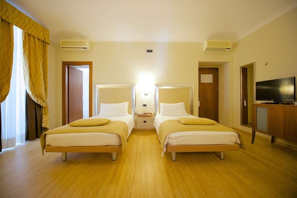 Twin Standard Room