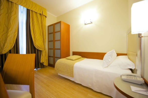 Single Standard Room