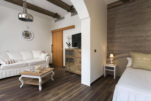 Comfortable Family Room in Annex