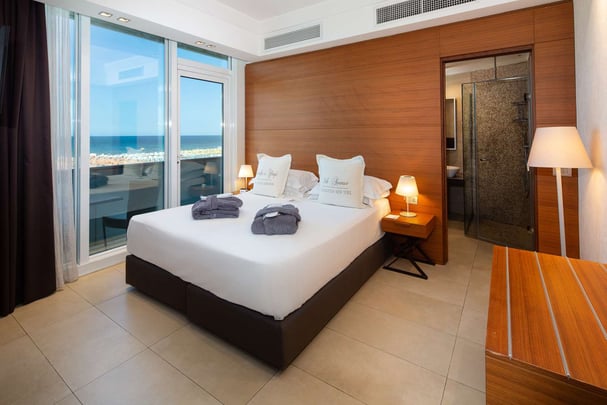 Junior Suite with One King Bed