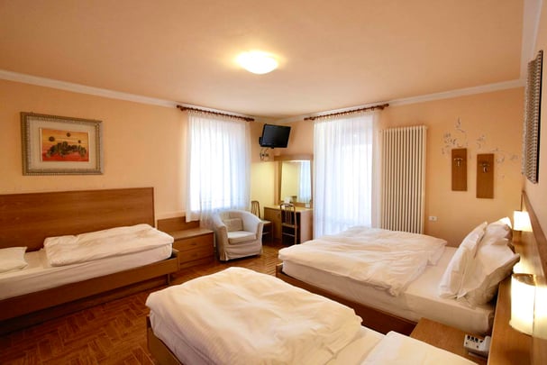 Standard Room Family X4