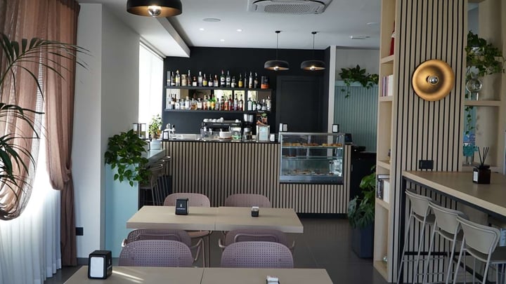 Bar and Cocktail Lounge