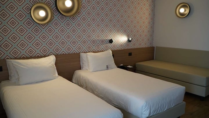 Three Twin Size Beds When Converting the Queen Size Bed