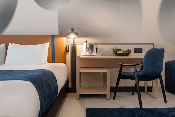 Deluxe Room Side Seaview