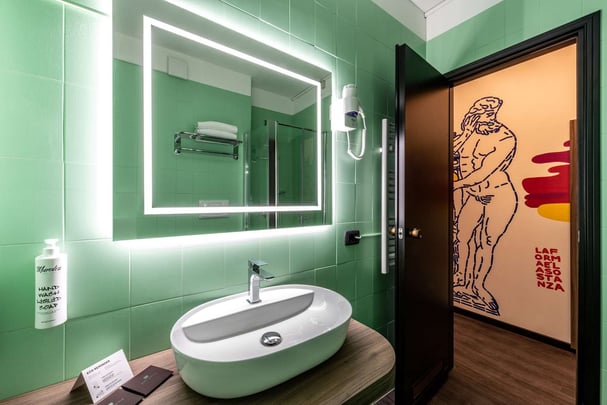 Bathroom Comfort Room