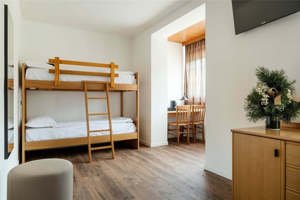 Family room with bunk bed