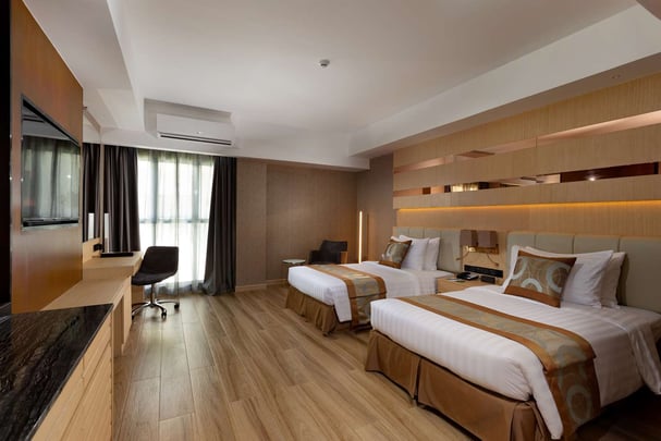 Two Single Beds Deluxe Twin Room