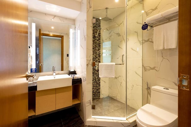 Queen Bed - Deluxe Room