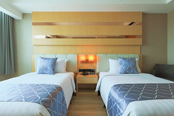 2 Single Beds - Deluxe Twin Room