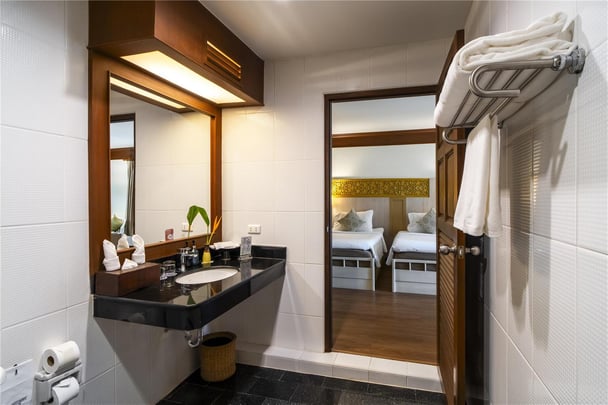 deluxe villa wing Bathroom