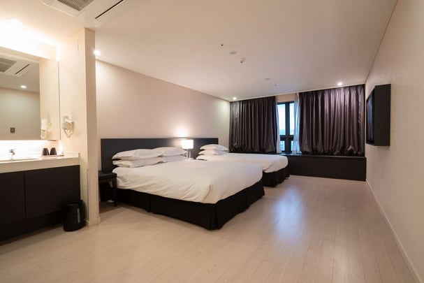 One Double One Single Guest Room