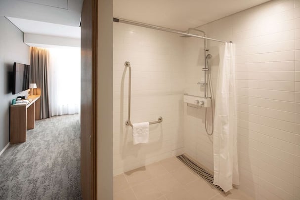 Accessible Room Bath