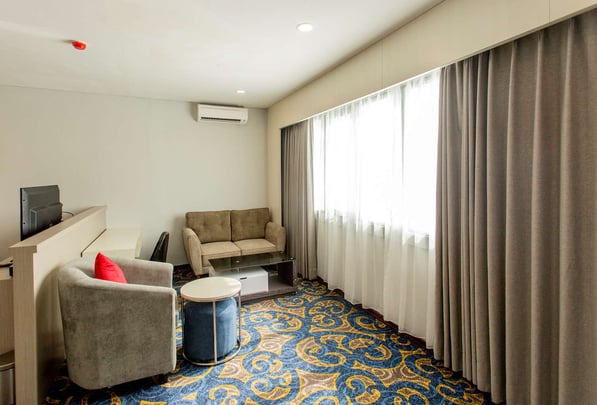 Executive Suite Living Area