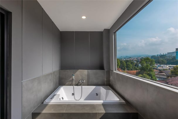 Junior Suite Whirlpool