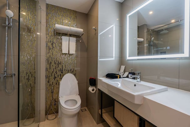 Superior Double Bathroom