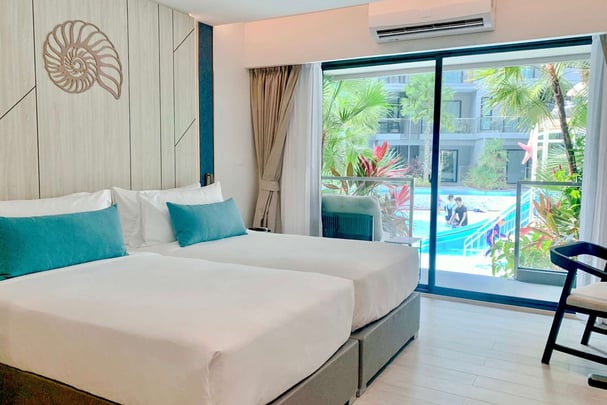 Deluxe Pool Terrace Room Twin Bed