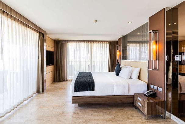 Family Room - city view