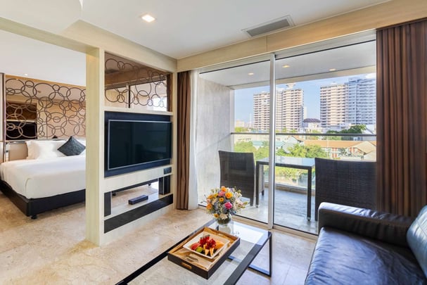 Junior Suite - King Bed