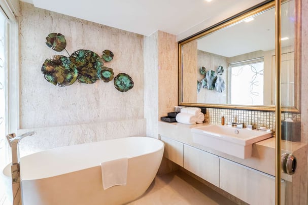 Junior Suite - King Bed