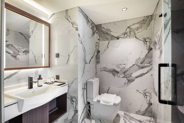 Deluxe Room King Bed