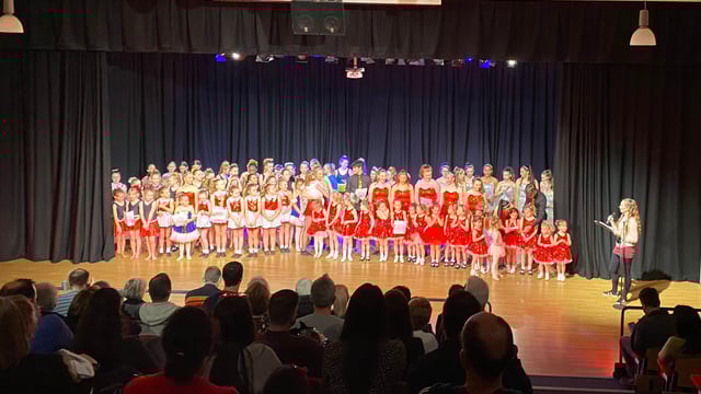 PAAW Christmas Cracker 2024 - Performing Arts Academy Wales