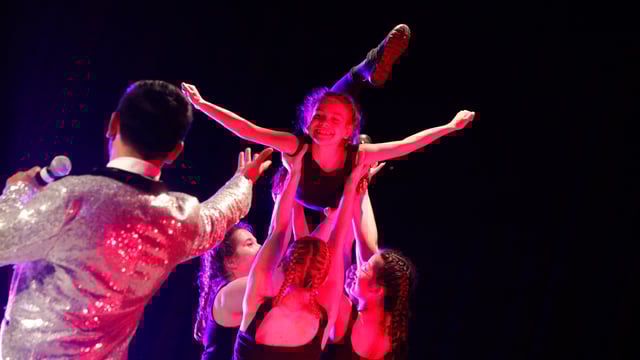 Moulin-No-Rouge - Mampara Dance