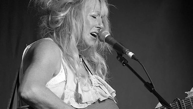 Vikki Clayton in Concert with Paul Mills Donovan, Dylan & Me project in support - Acoustic Shock Tamworth