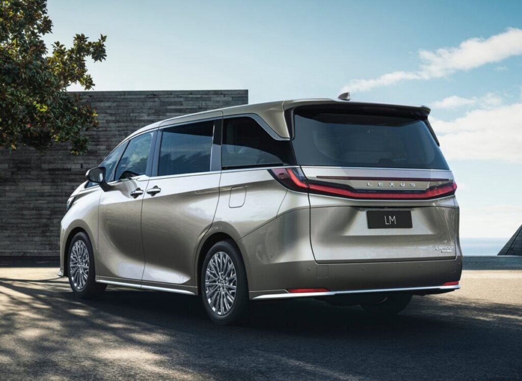 렉서스 LM500h 프리미엄 시트