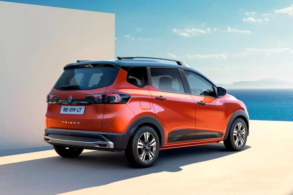 트라이버 7인승 미니밴 실내 공간