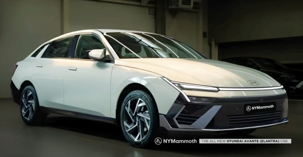 차세대 아반떼 실내 편의사양