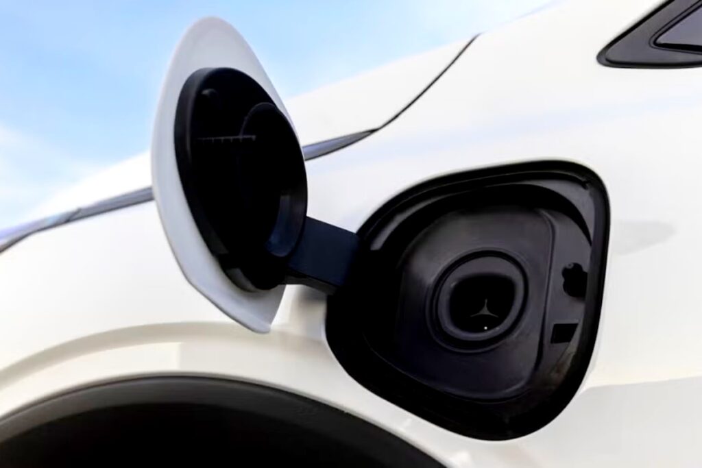 최신 LFP 배터리 SUV 디자인