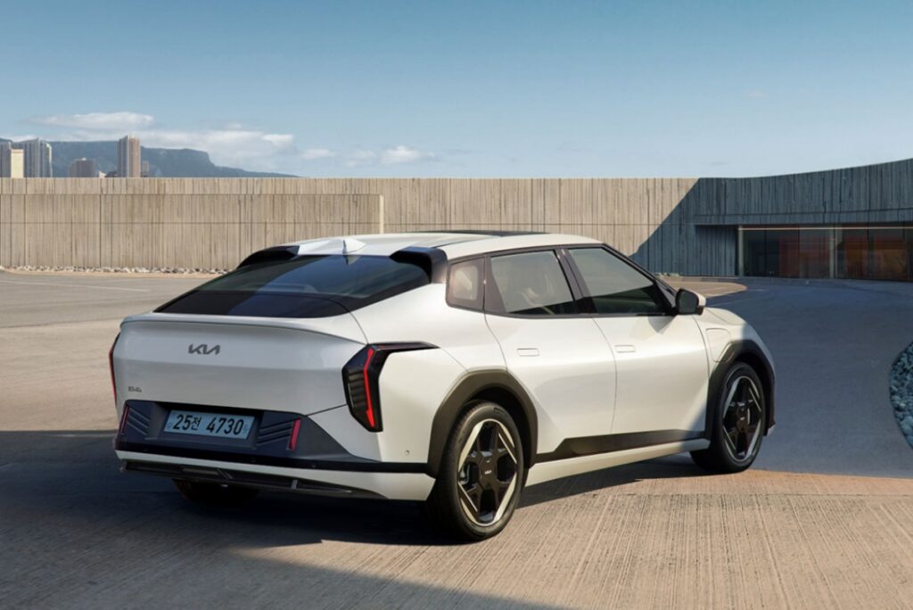 “이 정도면 배터리 믿을만하지” … 4천만 원대 국산차, 12만km 달린 후 드러난 ‘내구성 입증’에 ‘감탄’