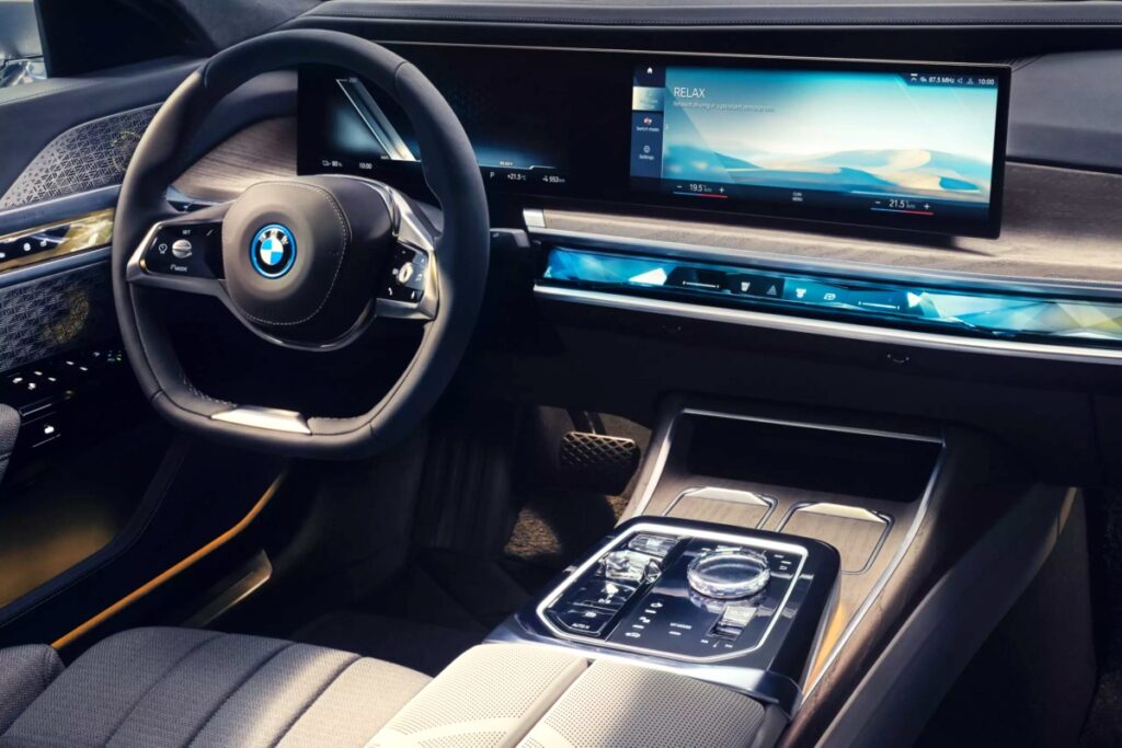 BMW 7시리즈 첨단 기술 혁신