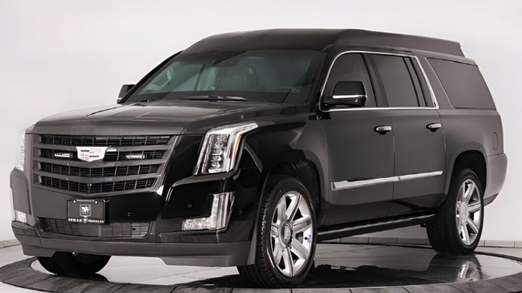 “이 남자, 신혼이 달콤하네” .. 늦은 결혼에 골인한 김종민, 그가 타는 자동차 정체에  ‘럭셔리 SUV 위엄’