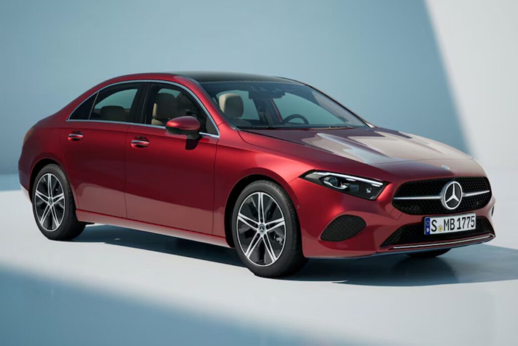 벤츠 A클래스 생산 연장