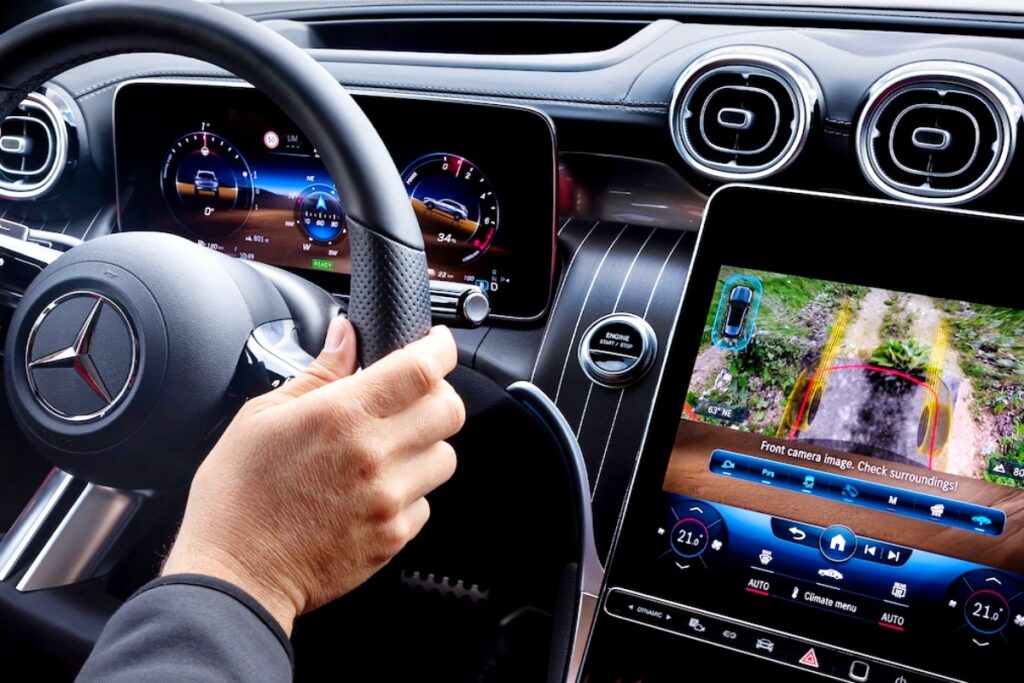 GLC 전기차 실내 공간 디자인