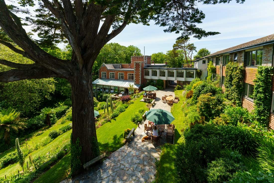 Hotel Meudon, hotel in Cornwall with EV parking